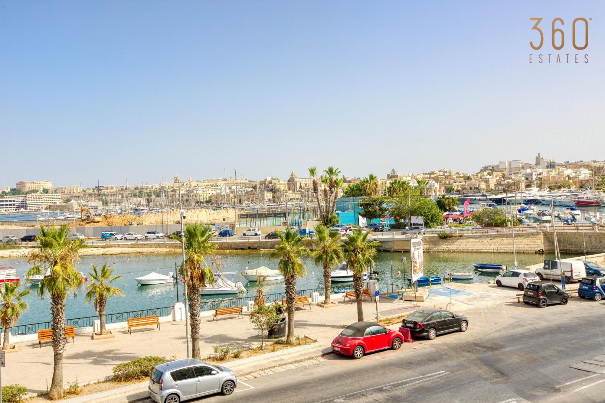 A Beautiful 2br Seafront With Private Terrace By 360 Estates
