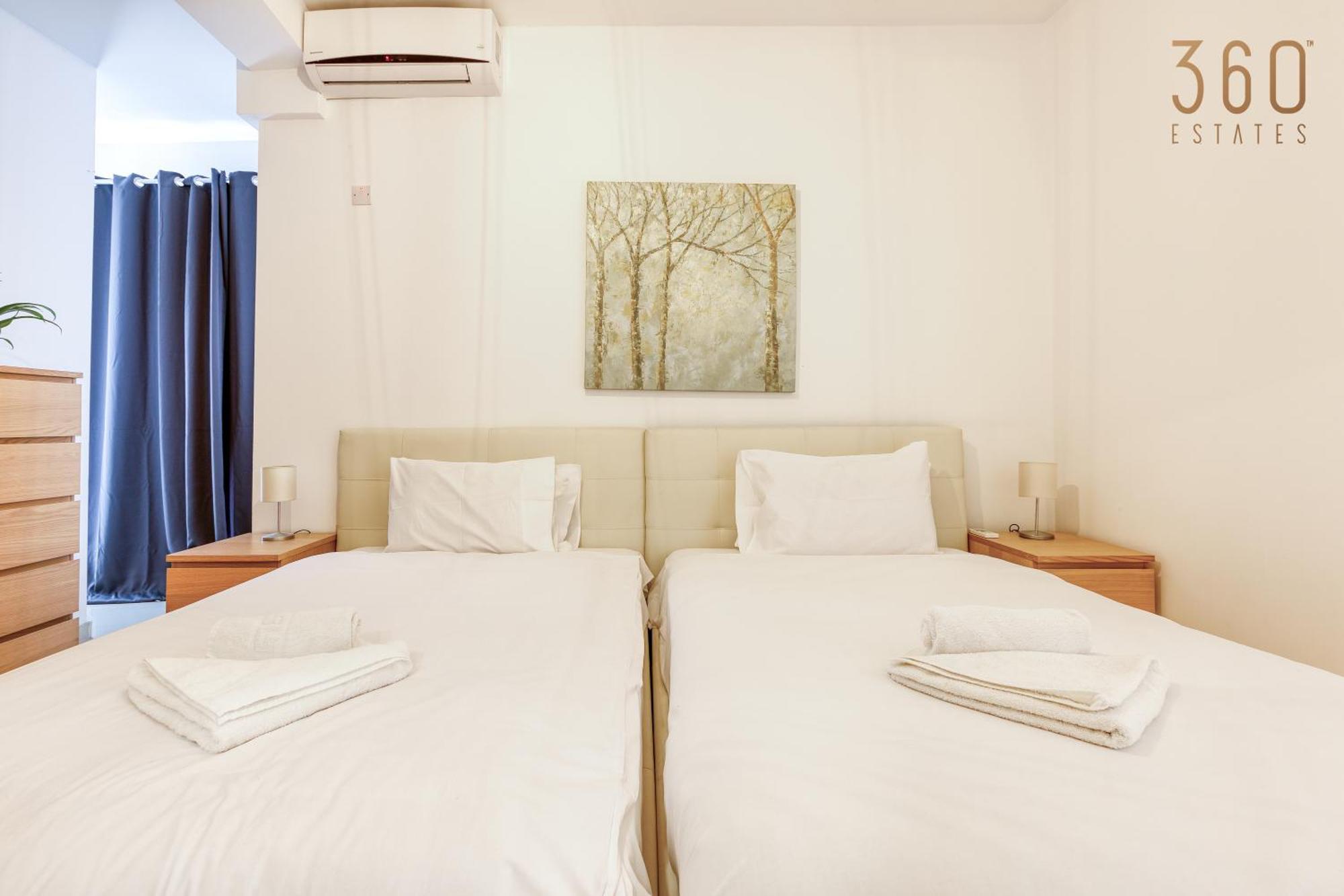 A Beautiful 2br Seafront With Private Terrace By 360 Estates *